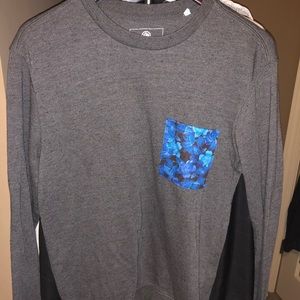 On the Byas Floral pocket long sleeve